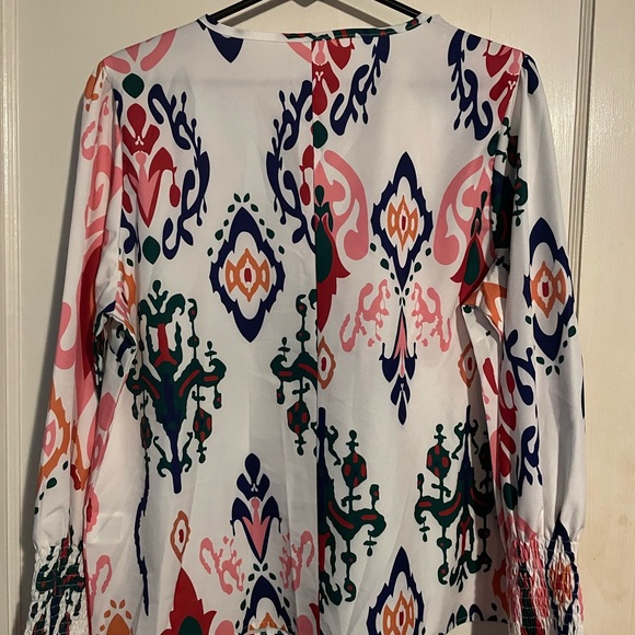 Shein scroll print, vneck blouse - Picture 2 of 5